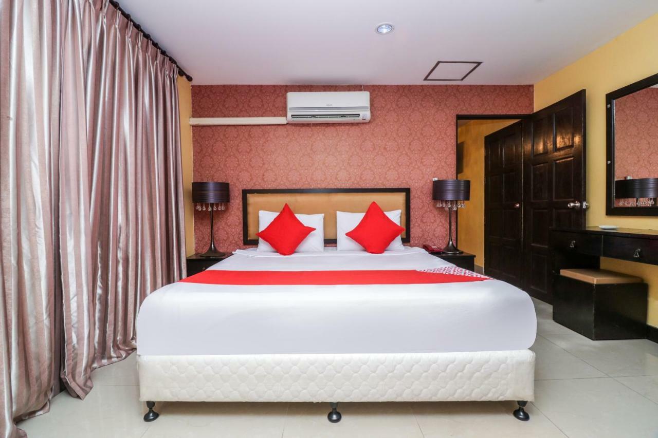 Oyo 131 Griebs Inn Pattaya Eksteriør bilde