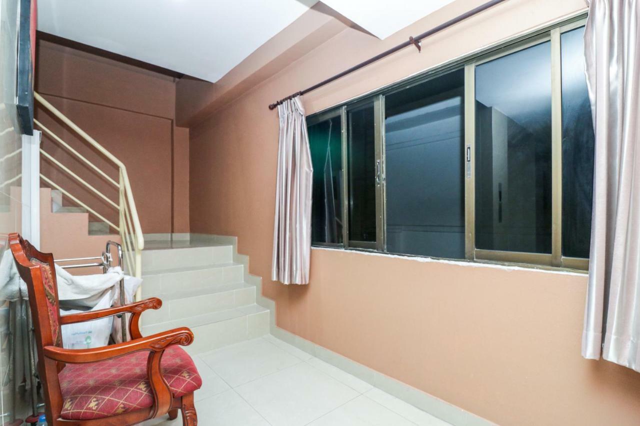 Oyo 131 Griebs Inn Pattaya Eksteriør bilde