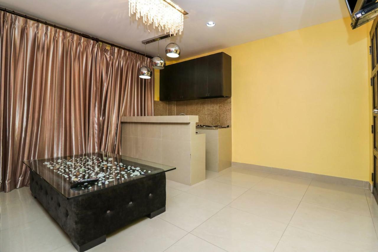 Oyo 131 Griebs Inn Pattaya Eksteriør bilde